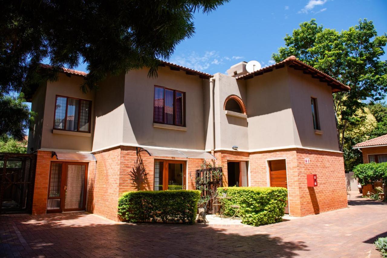 37 On Charles Otel Pretoria-Noord Dış mekan fotoğraf