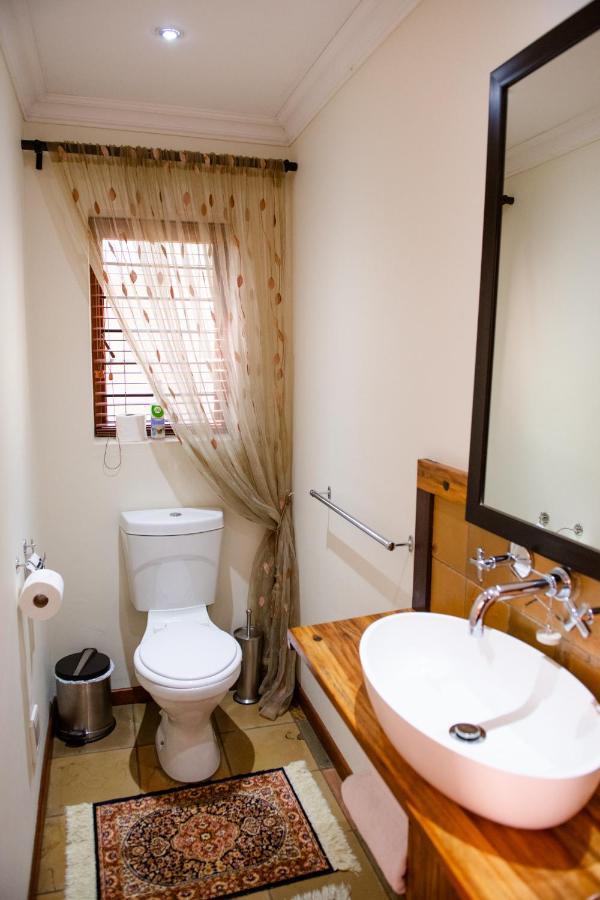 37 On Charles Otel Pretoria-Noord Dış mekan fotoğraf