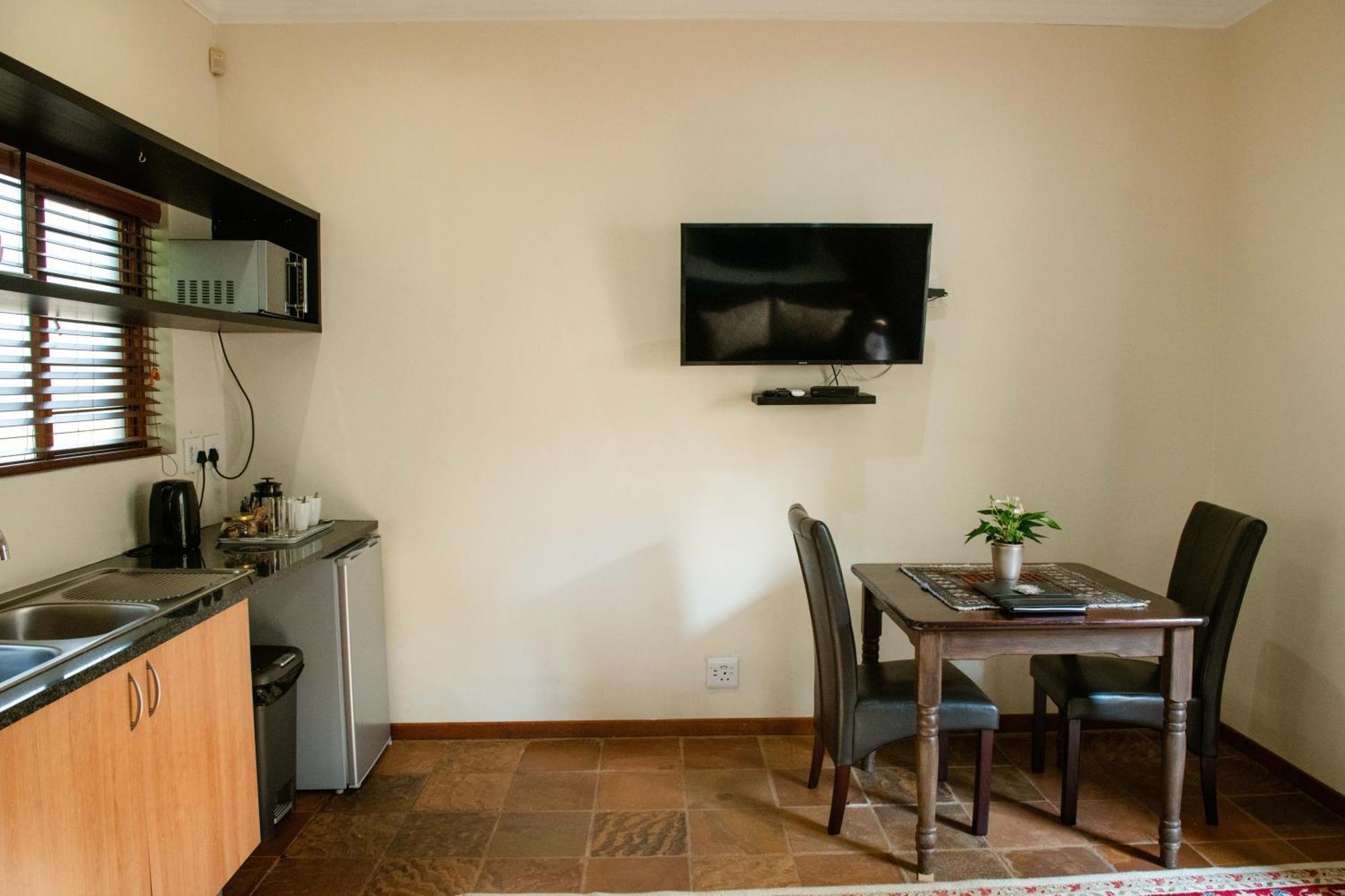37 On Charles Otel Pretoria-Noord Dış mekan fotoğraf